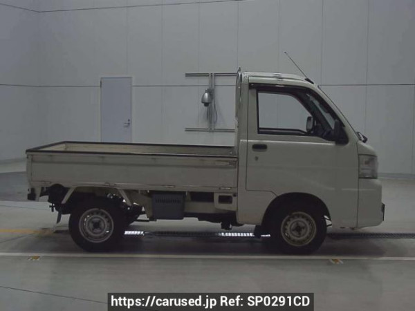 Used 2014 MT daihatsu hijet-truck S211P Image[2]