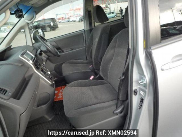 Used 2008 AT toyota noah ZRR70G Image[10]
