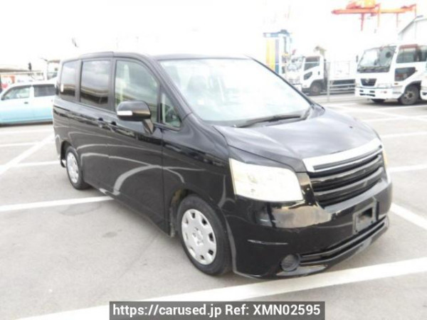 Used 2009 AT toyota noah ZRR70G Image[0]