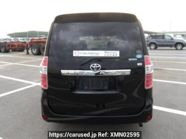 Used 2009 AT toyota noah ZRR70G Image[4]