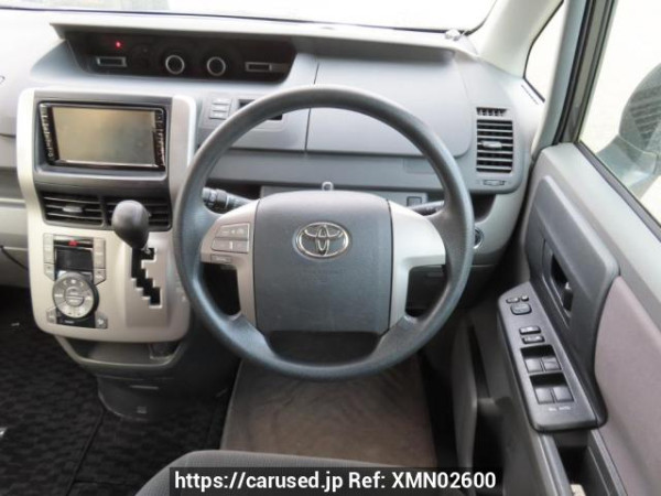Used 2009 AT toyota noah ZRR70G Image[18]