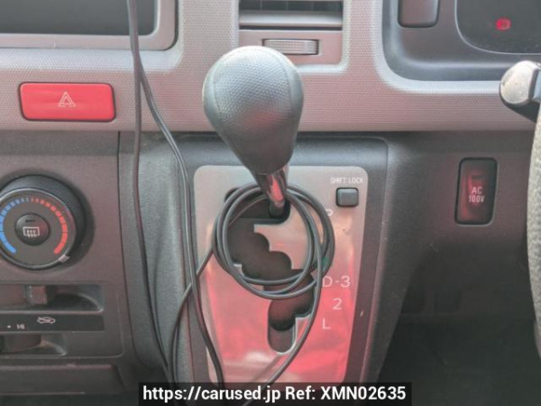 Used 2005 AT toyota hiace-van TRH200K Image[27]