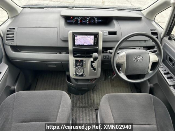 Used 2009 AT toyota noah ZRR70G Image[19]