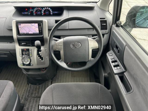 Used 2009 AT toyota noah ZRR70G Image[21]