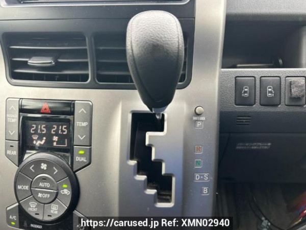 Used 2009 AT toyota noah ZRR70G Image[28]