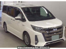 Toyota Noah ZWR80W