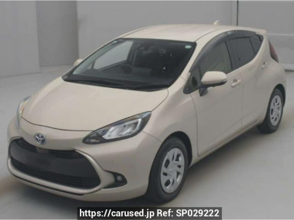 Used 2022 AT toyota aqua MXPK11 Image[0]
