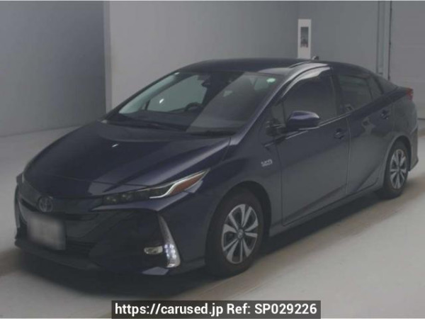 Used 2019 AT toyota prius-phv ZVW52 Image[0]