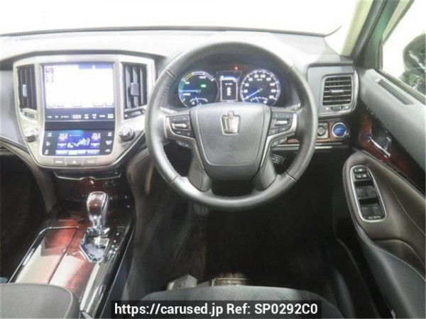 Used 2017 AT toyota crown-hybrid AWS210 Image[2]