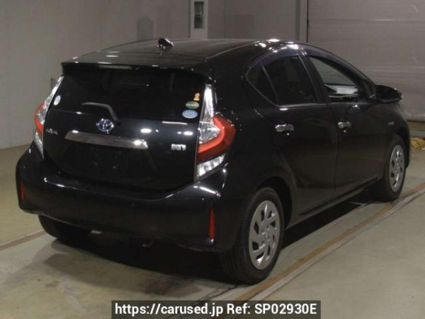Used 2018 AT toyota aqua NHP10 Image[1]