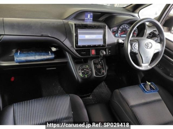 Used 2014 AT toyota voxy ZRR80W Image[2]