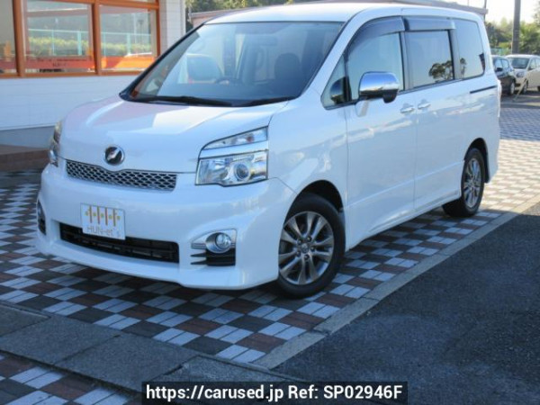 Used 2013 AT toyota voxy ZRR70W Image[0]