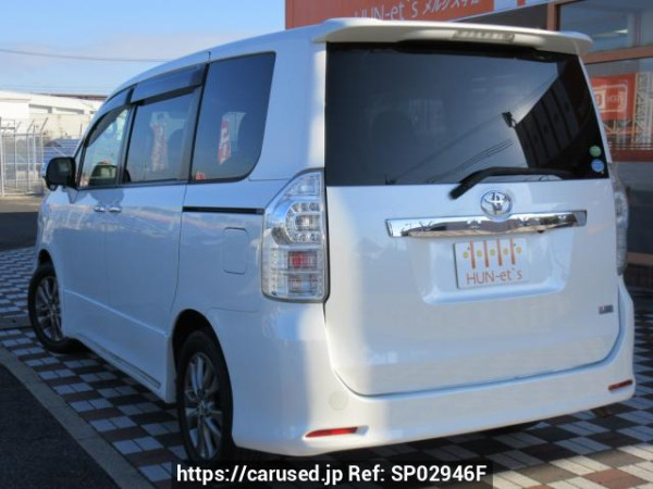 Used 2013 AT toyota voxy ZRR70W Image[1]