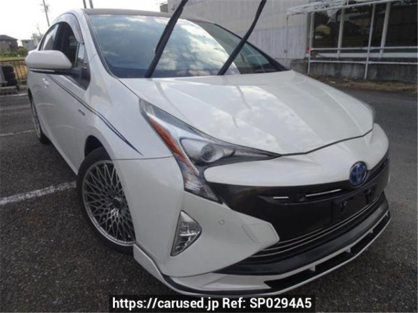 Used 2018 AT toyota prius ZVW50 Image[1]