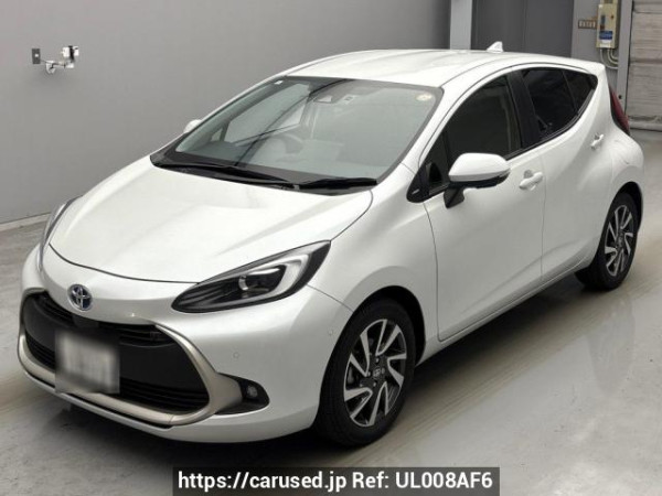Used 2021 AT toyota aqua MXPK11 Image[0]