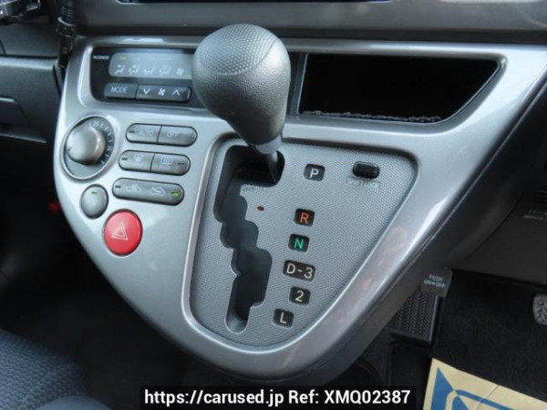 Used 2004 AT toyota wish ZNE10G Image[30]