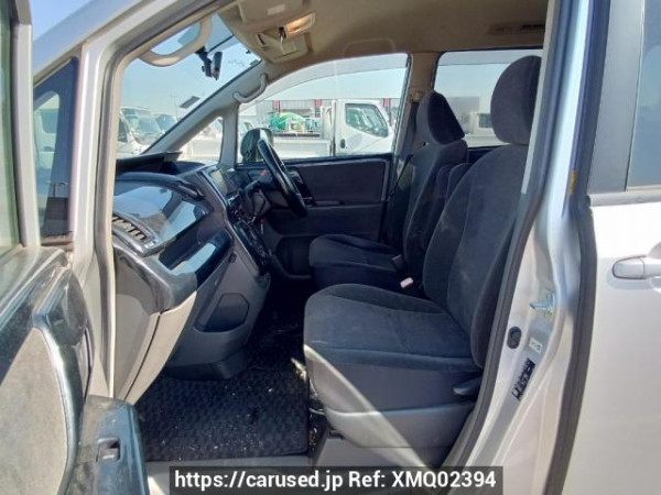 Used 2008 AT toyota noah ZRR70G Image[14]