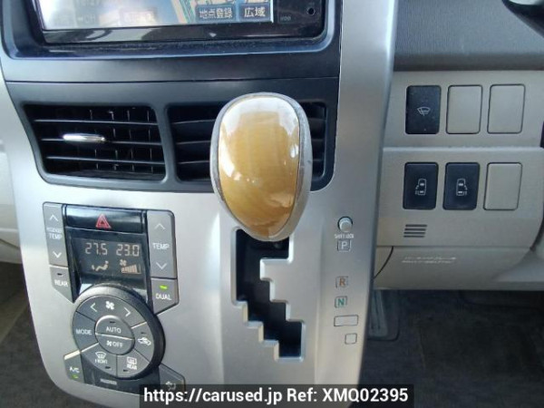 Used 2008 AT toyota noah ZRR70W Image[29]