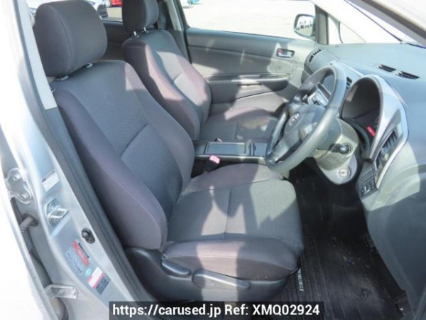 Used 2004 AT toyota wish ZNE10G Image[14]