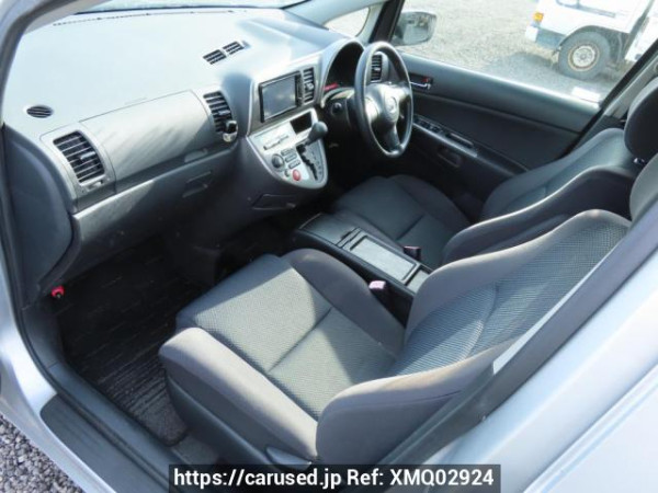 Used 2004 AT toyota wish ZNE10G Image[15]