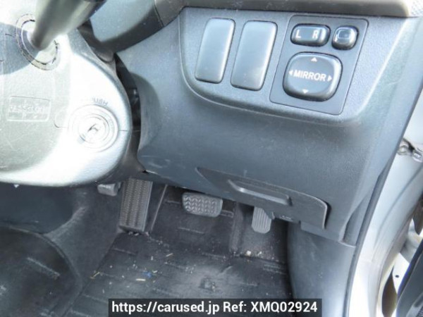 Used 2004 AT toyota wish ZNE10G Image[26]