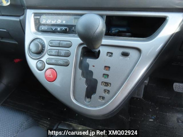 Used 2004 AT toyota wish ZNE10G Image[29]