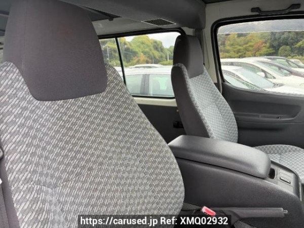 Used 2000 AT toyota hiace-wagon RZH111G Image[7]