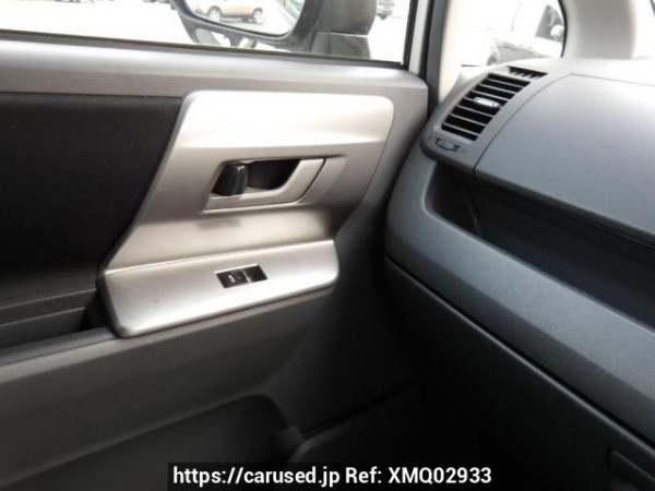 Used 2009 AT toyota noah ZRR70W Image[18]