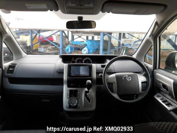 Used 2009 AT toyota noah ZRR70W Image[20]