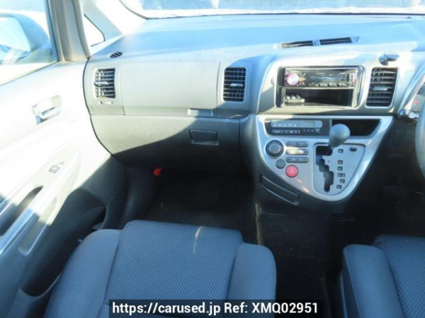Used 2003 AT toyota wish ZNE10G Image[23]