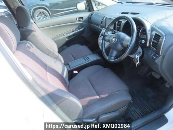 Used 2005 AT toyota wish ZNE10G Image[13]