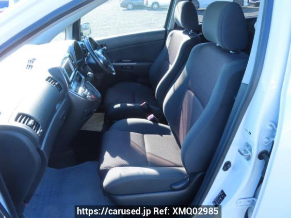Used 2004 AT toyota wish ZNE10G Image[16]