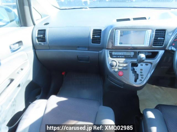 Used 2004 AT toyota wish ZNE10G Image[23]
