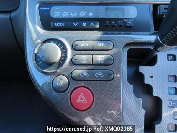 Used 2004 AT toyota wish ZNE10G Image[29]