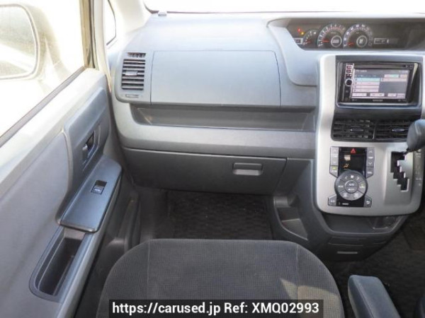 Used 2009 AT toyota noah ZRR70G Image[19]