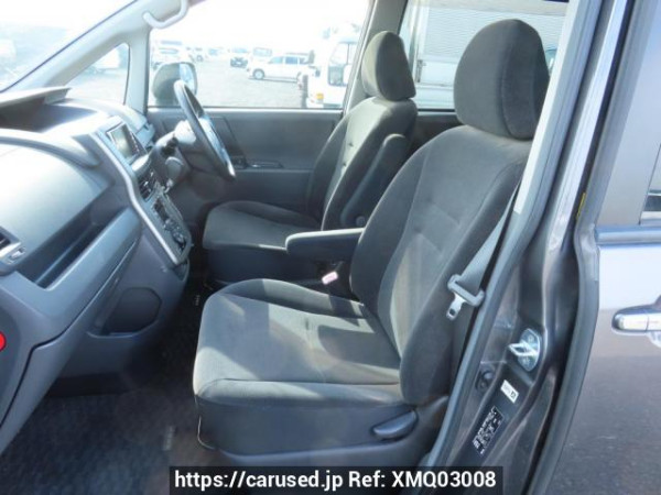 Used 2009 AT toyota noah ZRR70G Image[16]