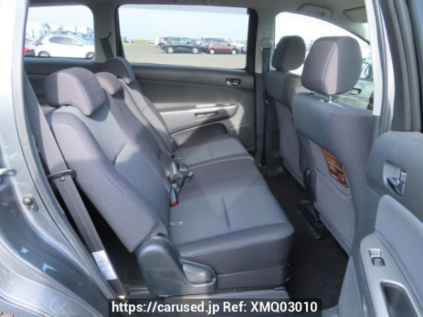 Used 2004 AT toyota wish ZNE10G Image[17]