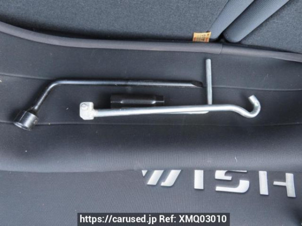 Used 2004 AT toyota wish ZNE10G Image[48]