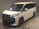 Toyota Noah ZWR90W