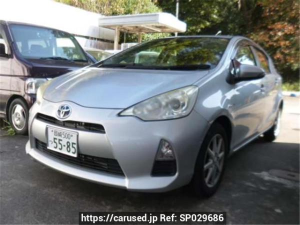 Used 2012 AT toyota aqua NHP10 Image[1]