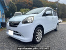 Daihatsu Mira e:S LA300S