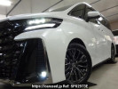 Toyota Vellfire TAHA40W