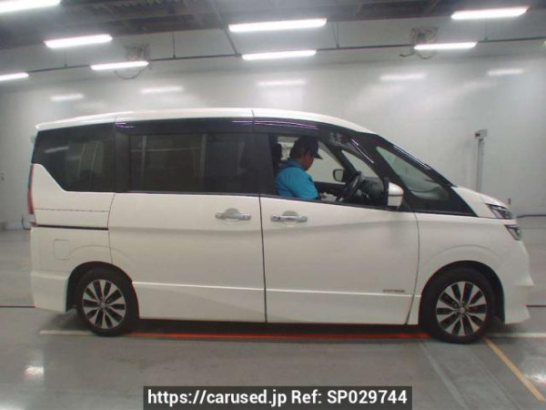 Used 2018 AT nissan serena GFC27 Image[2]