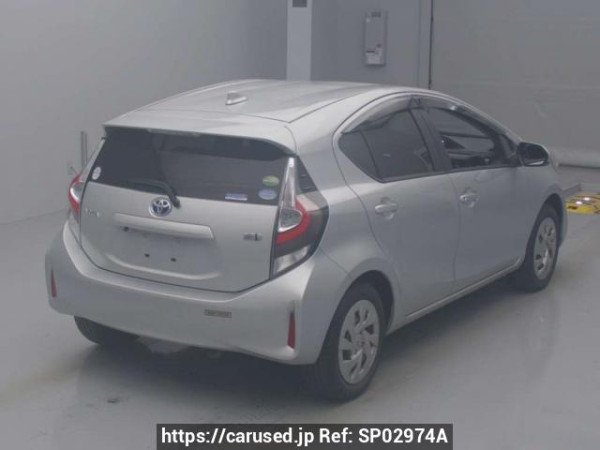 Used 2020 AT toyota aqua NHP10 Image[1]