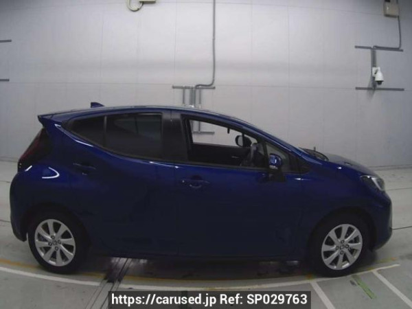Used 2024 AT toyota aqua MXPK11 Image[2]