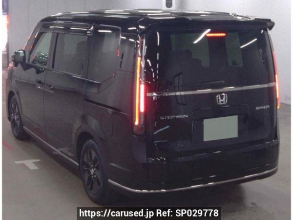 Used 2022 AT honda step-wgn RP6 Image[1]