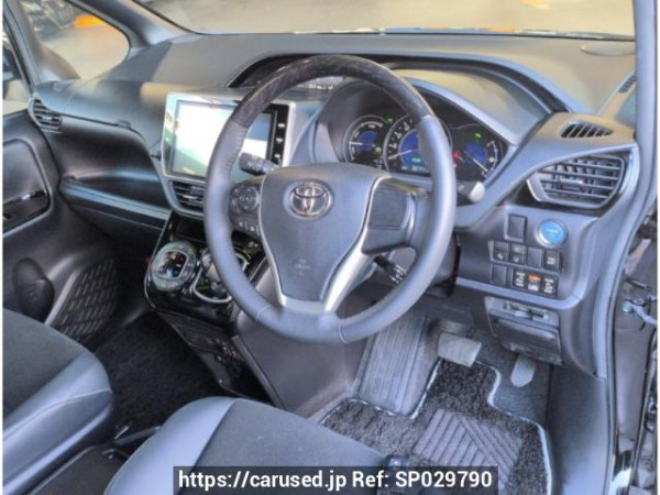 Used 2021 AT toyota noah ZWR80W Image[2]