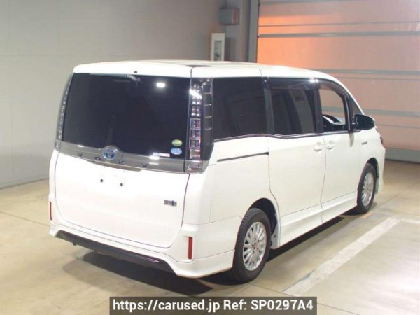 Used 2016 AT toyota voxy ZWR80G Image[1]