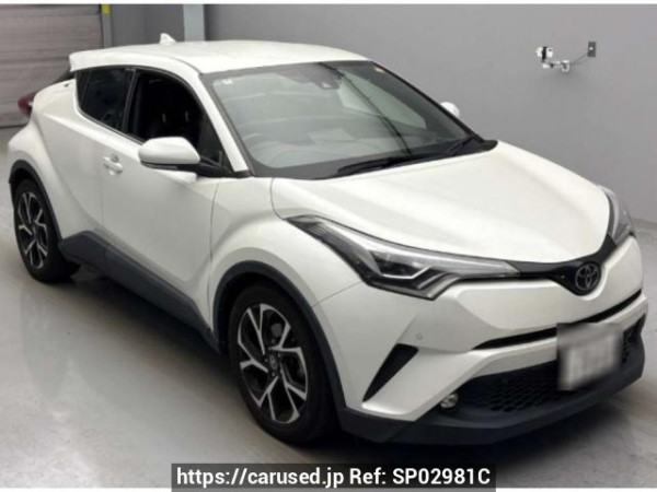 Used 2018 AT toyota c-hr NGX10 Image[0]