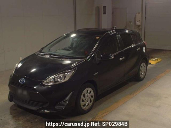 Used 2019 AT toyota aqua NHP10 Image[0]